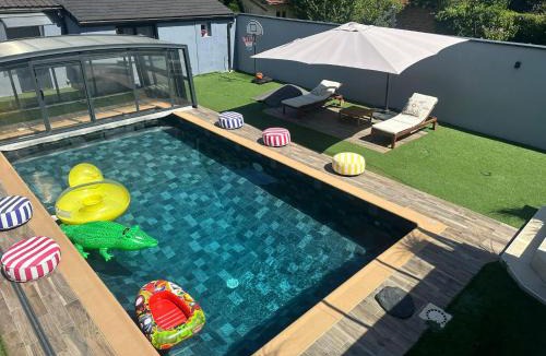 Champs-sur-Marne House | havre COSY avec piscine chauffée entre Paris et Disney