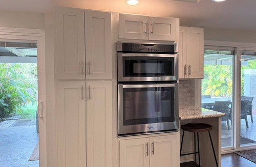 Portlock House | Hawaii Kai ~ Central Location ~ Oahu Perfection!