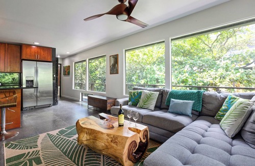 Nuuanu - Punchbowl House | Hawaii's best waterfall retention in Honolulu