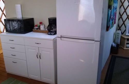 Ocean View Cottage | Hawaii Yurt luxury for less