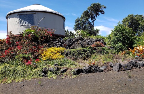 Ocean View Cottage | Hawaii Yurt luxury for less