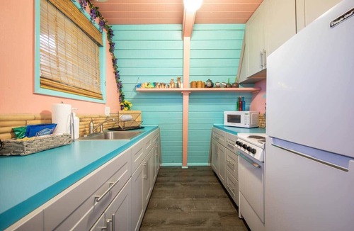 Ocean Shores Villa | Hawaiian 2-story Beach Villa