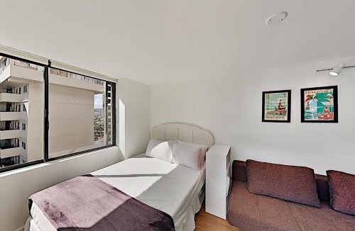 McCully - Moiliili Apartment | Hawaiian Monarch 1603 condo