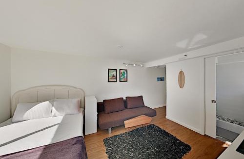 McCully - Moiliili Apartment | Hawaiian Monarch 1603 condo