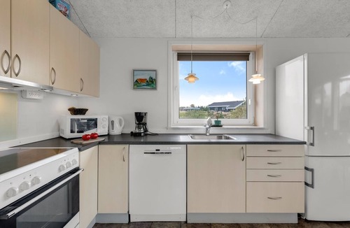 Haurvig House | "Hawarth" - 300m to the fjord by Interhome