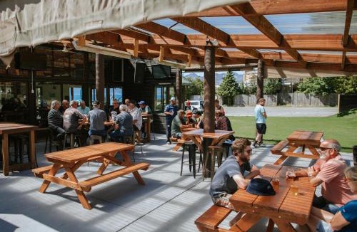 Lake Hawea Hotel | Hawea Hotel