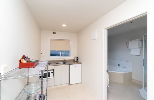 Hawera Hotel | Hawera Central Motor Lodge