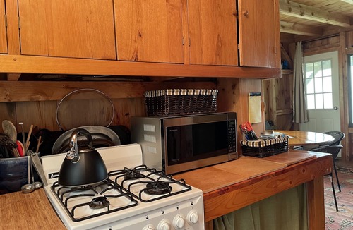 Cooperstown Cottage | Hawk Nest - Lakefront - Beach - Sunsets - Fire Ring!