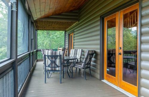 Ridgeline Vistas House | Hawks Hideaway
