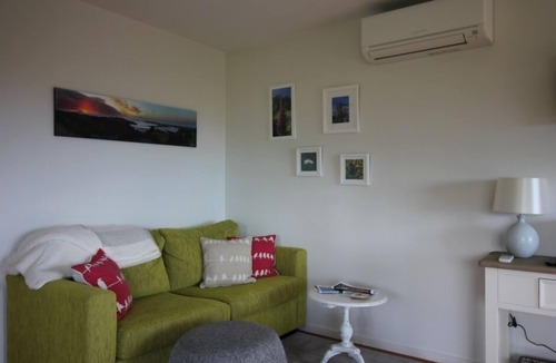 Whangateau House | Hawks Nest Hideaway. Ocean View, Private Bush Walk