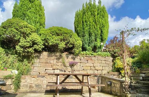 Padfield House | Hawkshead Cottage