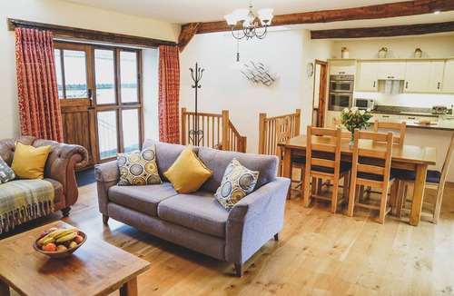 Axminster Cottage | Hawley Farm Self Catering Holiday Accommodation