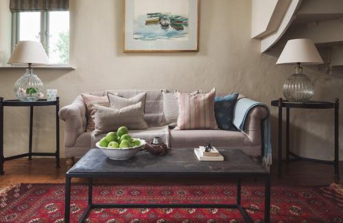 Sticklepath House | Hawthorn Cottage at Collihole