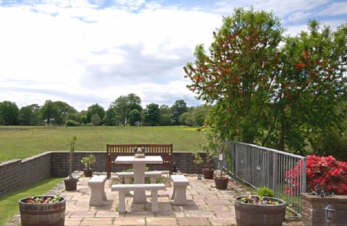 Benderloch Bed & Breakfast | Hawthorn Cottages B&B