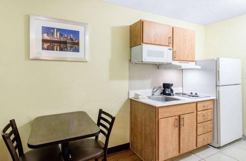 Lewisville Hotel | Hawthorn Extended Stay by Wyndham Lewisville