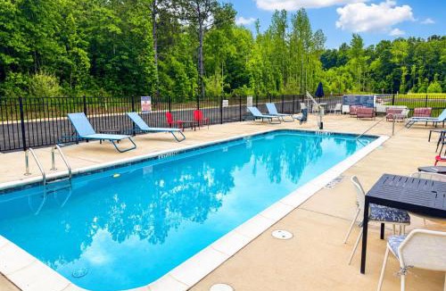 Mebane Hotel | Hawthorn Extended Stay by Wyndham Mebane