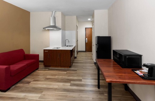 Southwood Valley Hotel | Hawthorn Extended Stay by Wyndham College Station South
