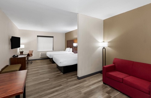 Southwood Valley Hotel | Hawthorn Extended Stay by Wyndham College Station South