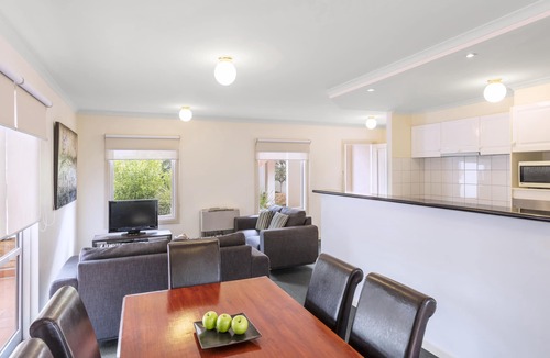 Hawthorn East Apartment | Hawthorn Gardens Serviced Apartments