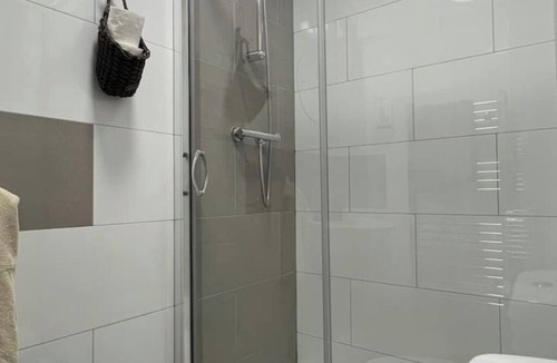 Cambridge Apartment | Hawthorn Guesthouse Studio 3