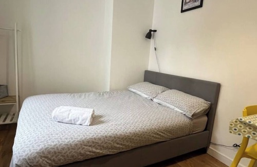 Cambridge Apartment | Hawthorn Guesthouse Studio 3