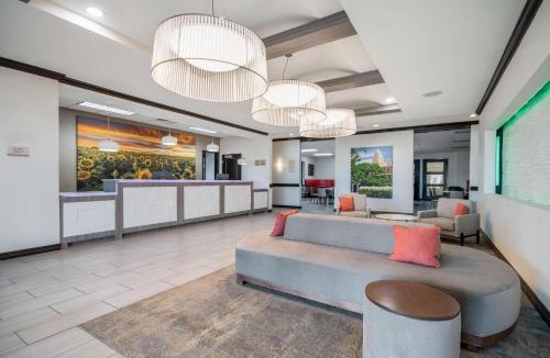 Lubbock Hotel | Hawthorn Suites by Wyndham Lubbock