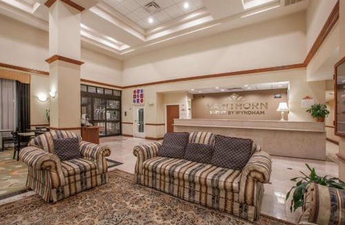 Midwest City Hotel | Hawthorn Suites Midwest City