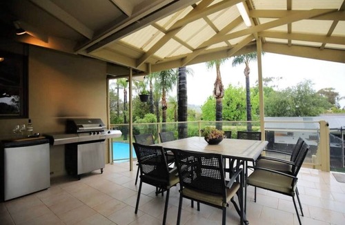 Hawthorndene House | Hawthorndene Masterpiece + Squash Court + Pool