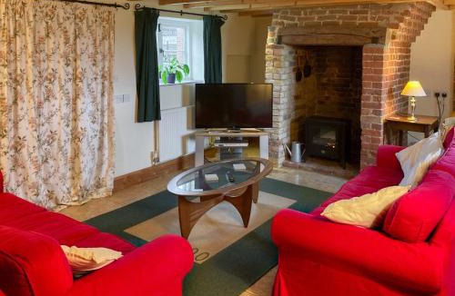 Preston House | Hawthorne Cottage - Py8