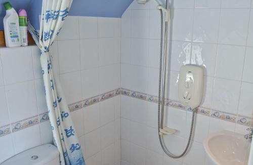 Preston House | Hawthorne Cottage - Py8