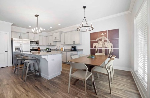 Bentonville House | Hawthorne Haven - 2.3 mi to DT-Direct Trail Access