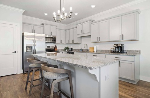 Bentonville House | Hawthorne Haven - 2.3 mi to DT-Direct Trail Access