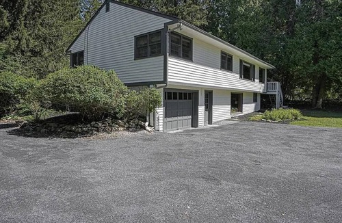 Lenox House | Hawthorne House