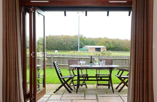 Maidstone House | Hay Fields, Tilmangate Farm