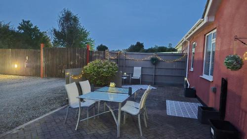 Hewish House | Haybow Farm Accommodation