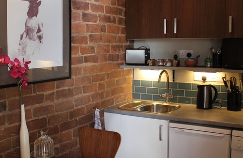 Stanley Common House | Hayeswood Lodge Luxury Accommodation