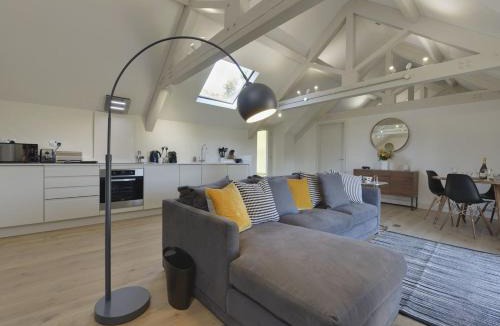 Talaton House | Hayloft