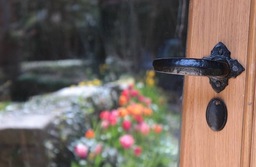 Saint Briavels Apartment | Hayloft studio in historic barn