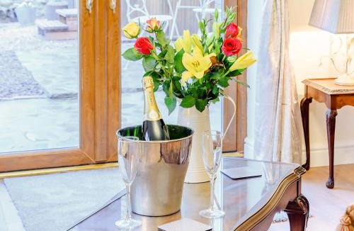 Great Hatfield House | Hayloft- Uk31532