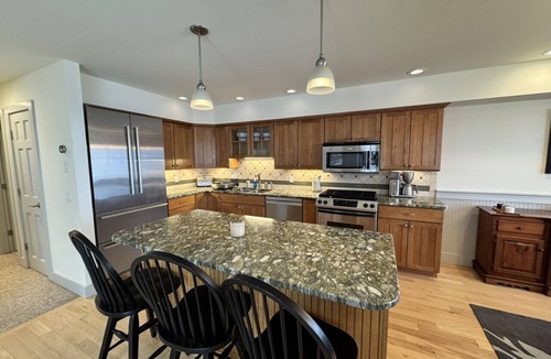 Wilmington House | Haystack Highlands on Haystack golf course. Ski, Hot tub, Sauna, Tennis