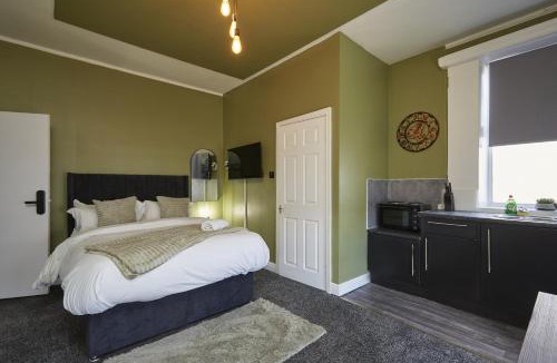 Huddersfield Apartment | Hayy Studio Quiet Comfy Connected