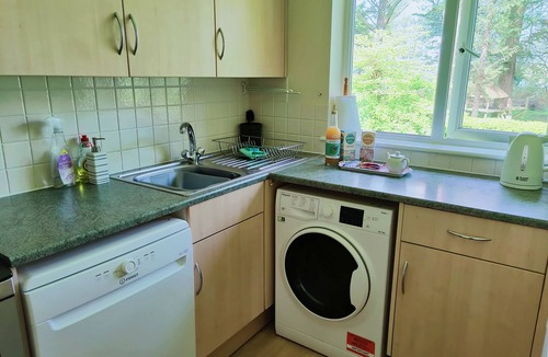 Goonhavern Cottage | Hazel Croft sleeping 5, woodland setting near great beaches