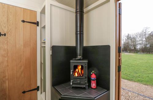 South Leigh House | Hazel