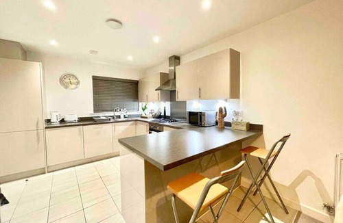 Ashford House | Hazel house enjoy a peaceful home with parking