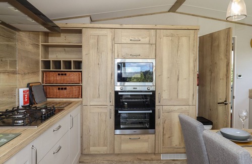 Teigngrace Cottage | Hazel Lodge