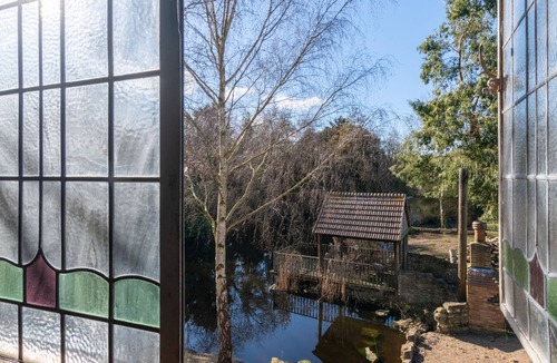 Little Stukeley House | Hazel Rose Cottage by Interhome