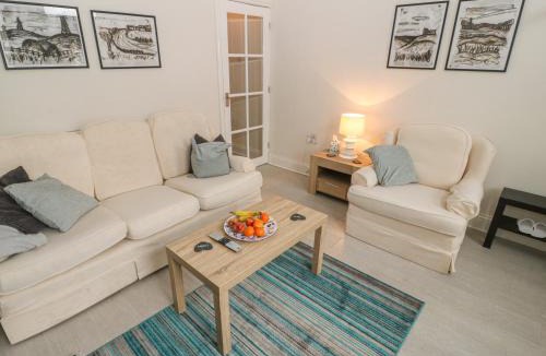 Worksop House | Hazelmere Cottage