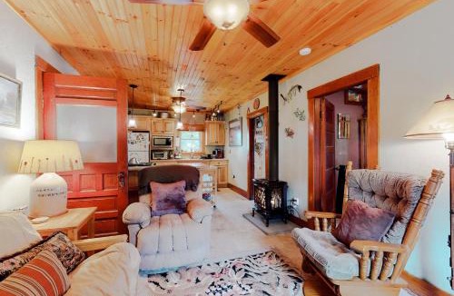 North Hero House | Hazen's Hideaway