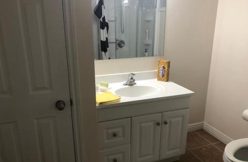 Waterloo Bed & Breakfast | HB Guest Home 5