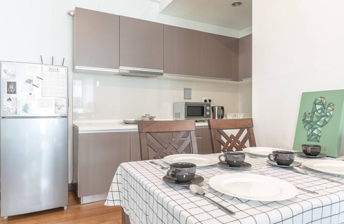 Chow Kit Apartment | HC Studio @ Instaworthy Infinity pool (Netflix & Wifi provided)